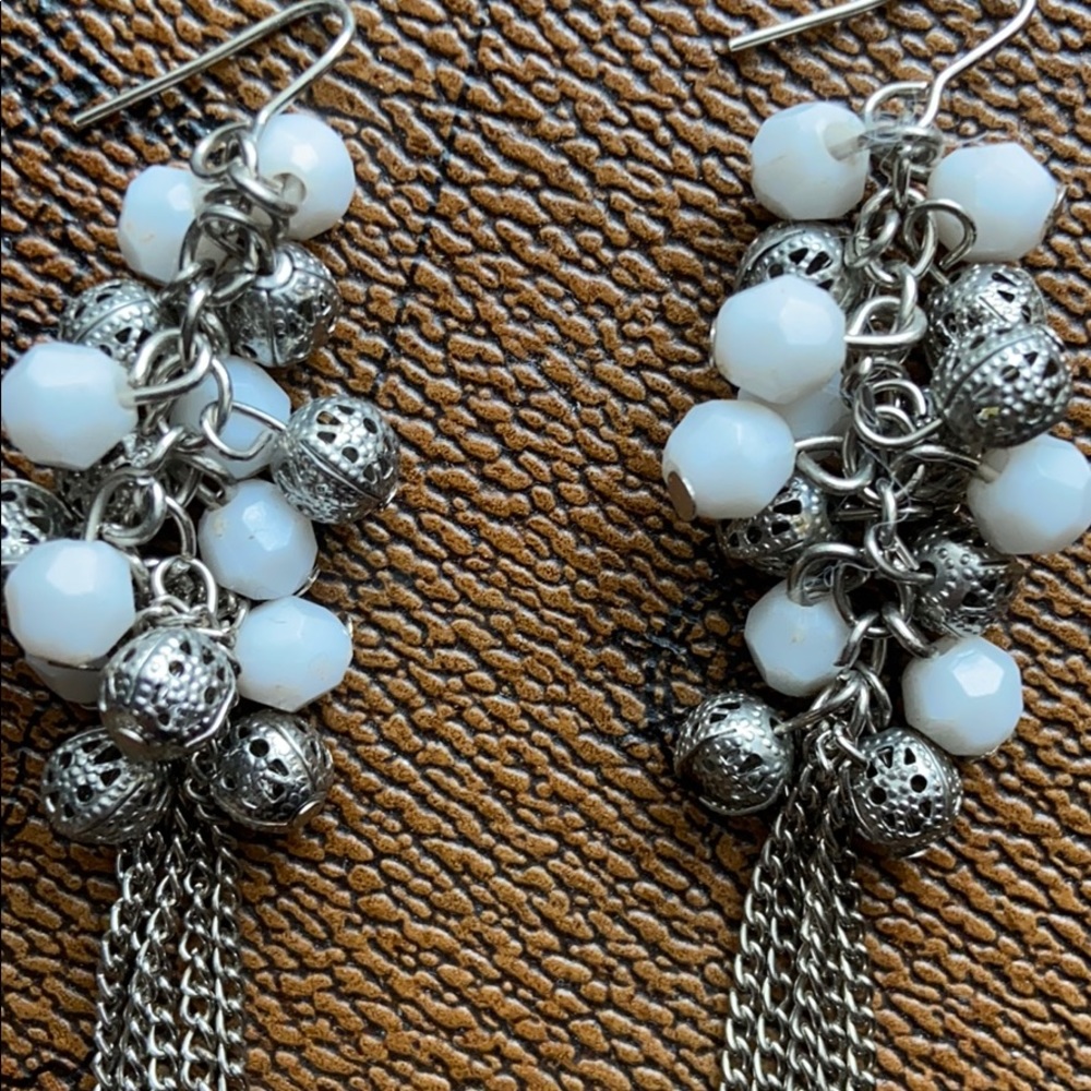 Dangly earrings - Picture 2 of 2